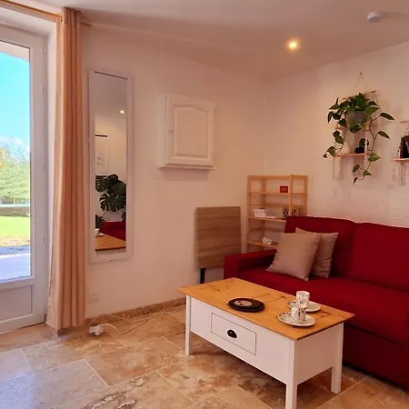 Les Sur La Colline - 28 M2 One Bedroom With Shared Pool Hébergement de vacances
