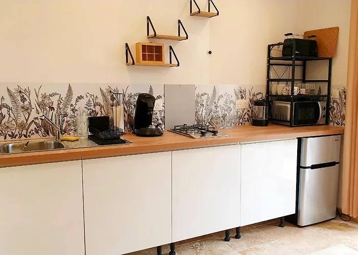 Ferienhaus Les Sur La Colline - 28 M2 One Bedroom With Shared Pool