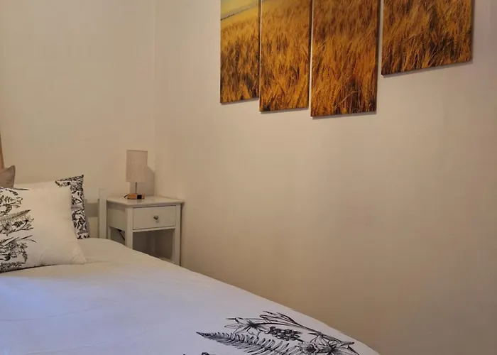 Les Sur La Colline - 28 M2 One Bedroom With Shared Pool Ferienhaus *