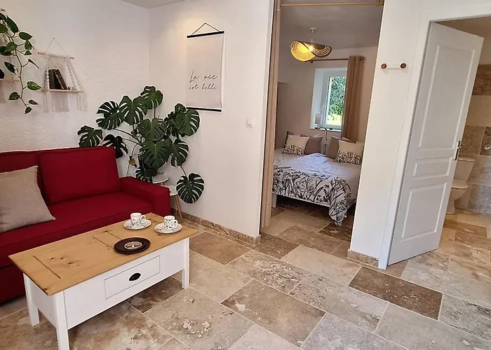 Ferienhaus Les Sur La Colline - 28 M2 One Bedroom With Shared Pool